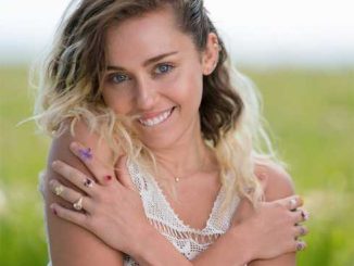 Miley Cyrus – Nothing Breaks Like A Heart [CDQ]