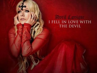 Avril Lavigne – I Fell In Love With the Devil