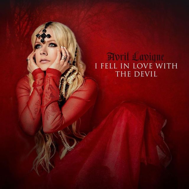 Avril Lavigne – I Fell In Love With the Devil